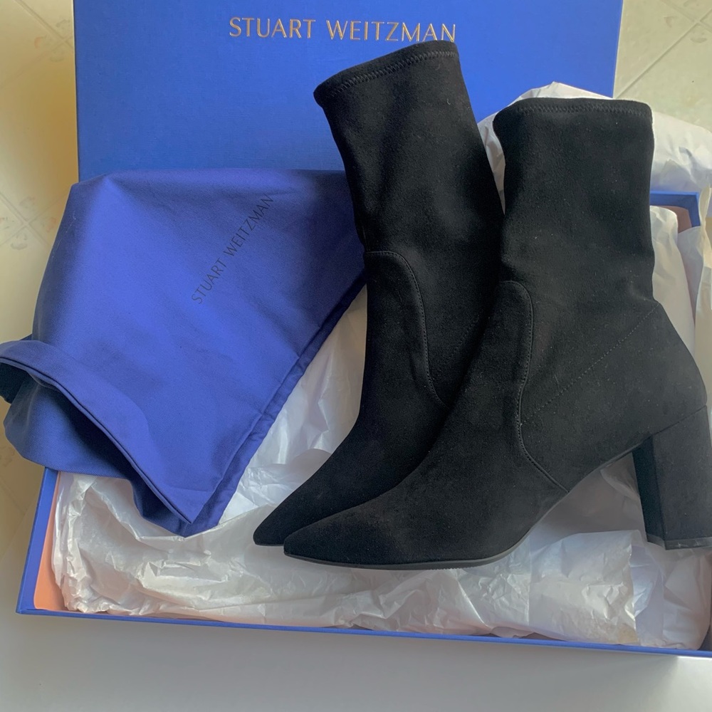 Stuart Weitzman price dropped for today only:)